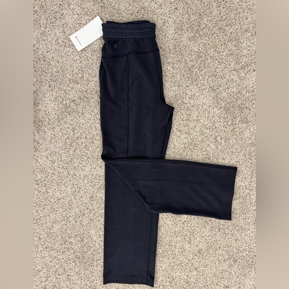 NWT Lululemon High Rise Softstreme Pant size 6 black